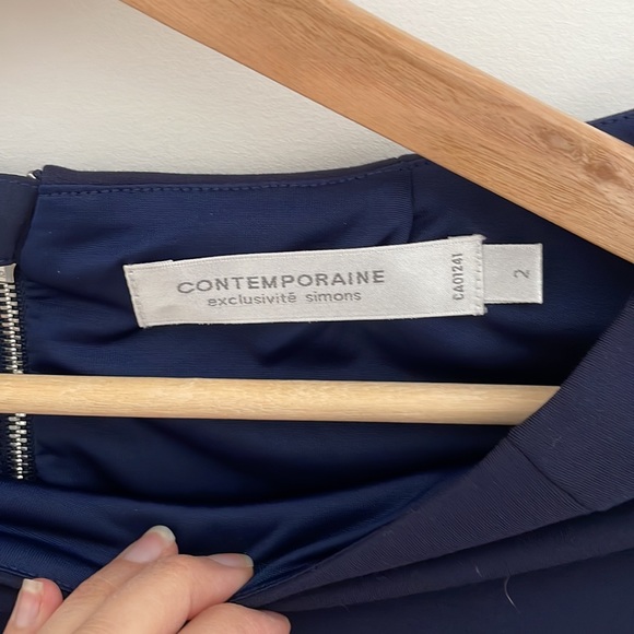 ~*~ FREE WITH PURCHASE - Navy pencil skirt - Picture 2 of 3